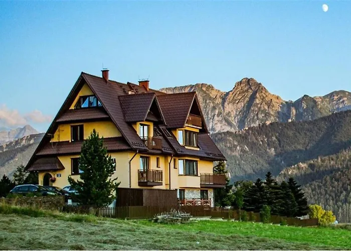 Panorama Premium فندق مبيت وإفطار كوشتيليسكا